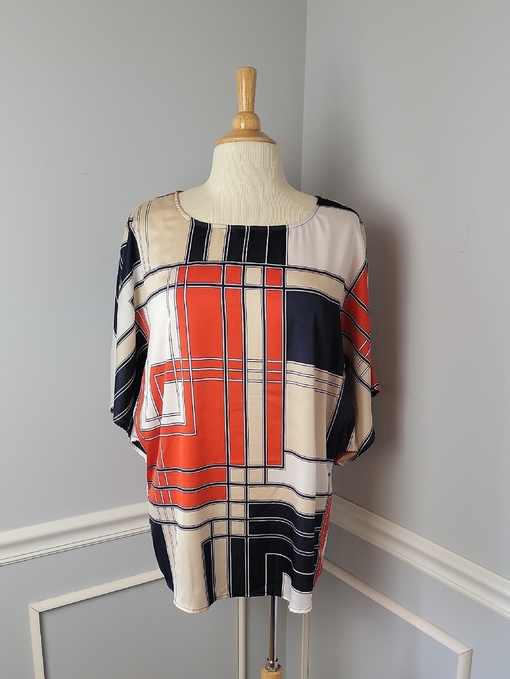 LIZ CLAIBORNE Navy‎ Tan Geometric Retro Dolman Sleeve Tunic Boat Neck Blouse M